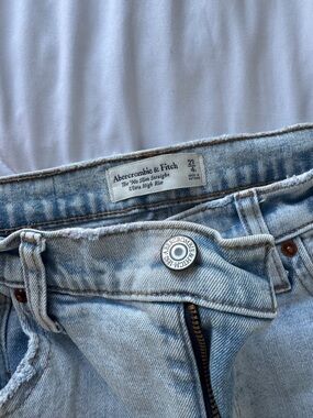 Abercrombie & Fitch Light Blue High-Rise Slim Straight Jeans